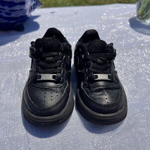 Nike Kids Black Sneakers